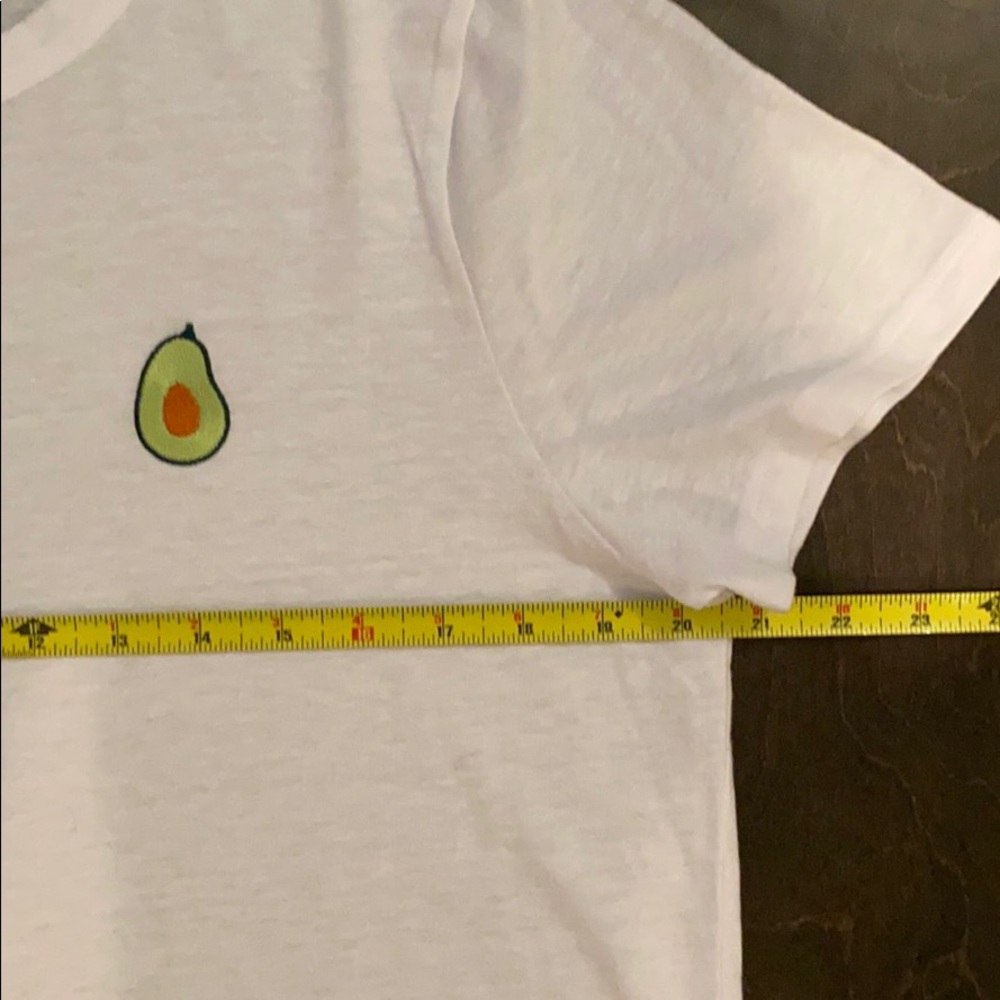 NWOT Forever 21 embroidered avocado tee ๐ฅ ๐ - Picture 9 of 9